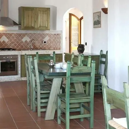 Feriehus Sleeps 6 Pool Air Con Wifi *