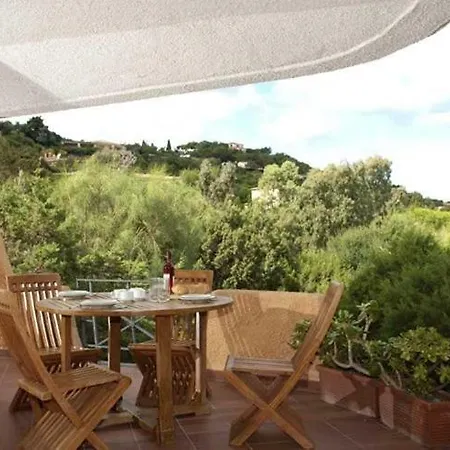 Feriehus Sleeps 6 Pool Air Con Wifi